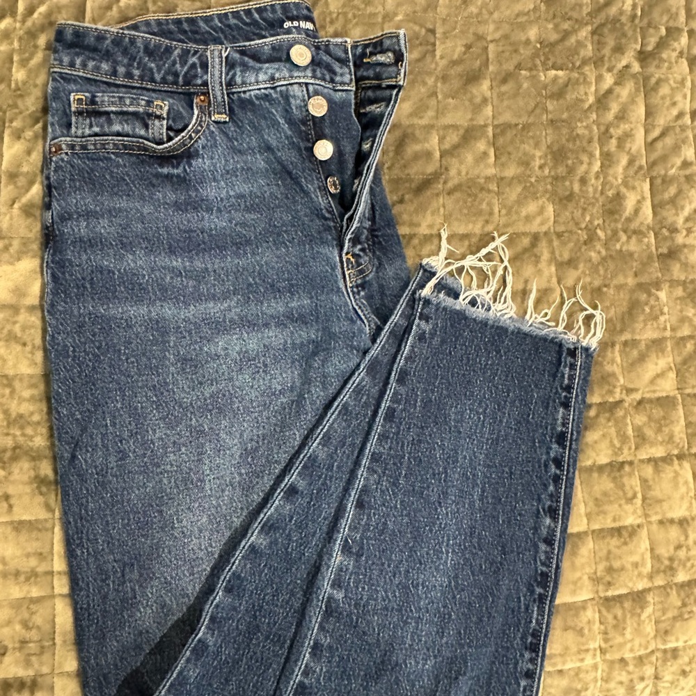 Old Navy Blue Cropped Ankle Jeans with Vintage Wash